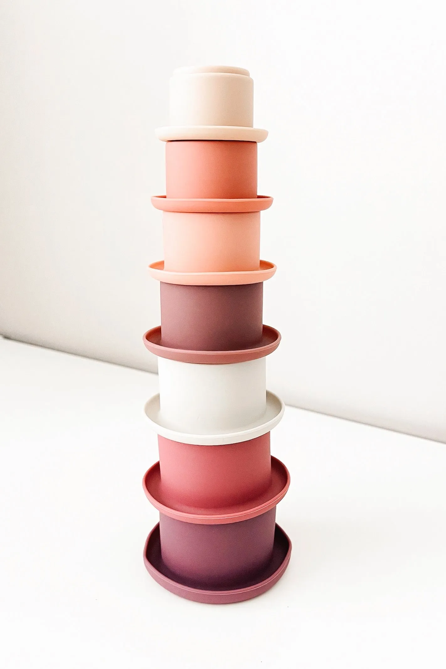 SEVEN PIECE STACKING CUP SET / PINK