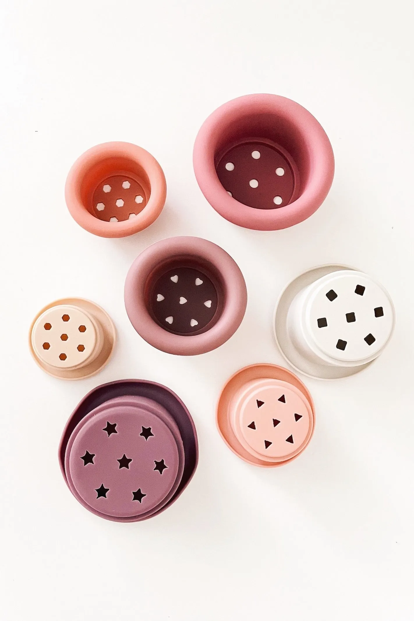 SEVEN PIECE STACKING CUP SET / PINK